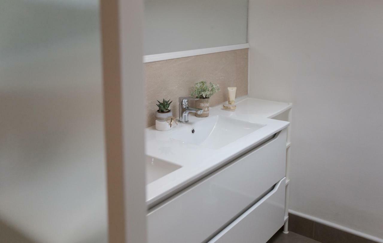 Relaxing Whole Top Floor Apartment By The Sea ザボリッチ エクステリア 写真