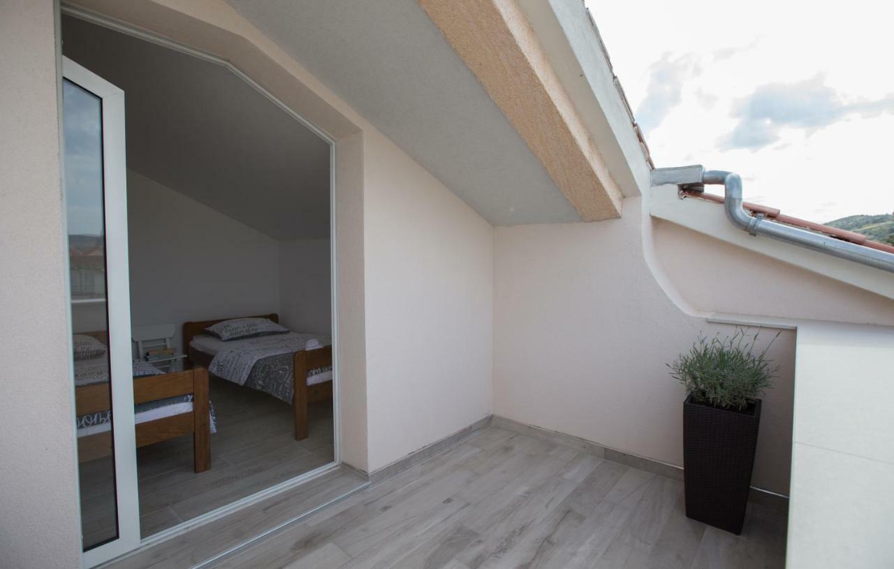 Relaxing Whole Top Floor Apartment By The Sea ザボリッチ エクステリア 写真